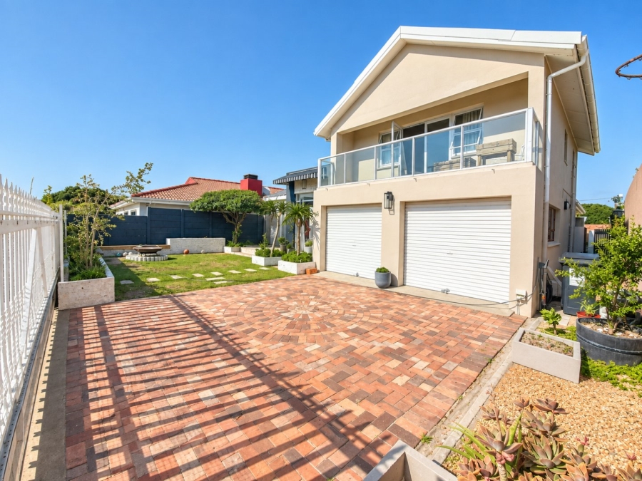 4 Bedroom Property for Sale in Melkbosstrand Central Western Cape